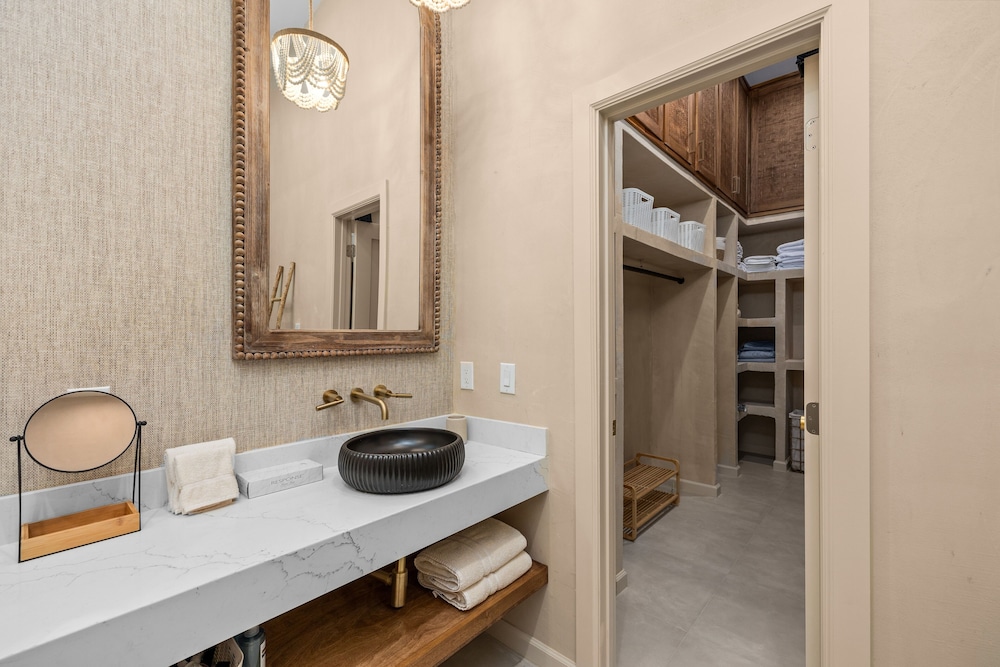 Nomad House At The Shores 3 Bedroom Home