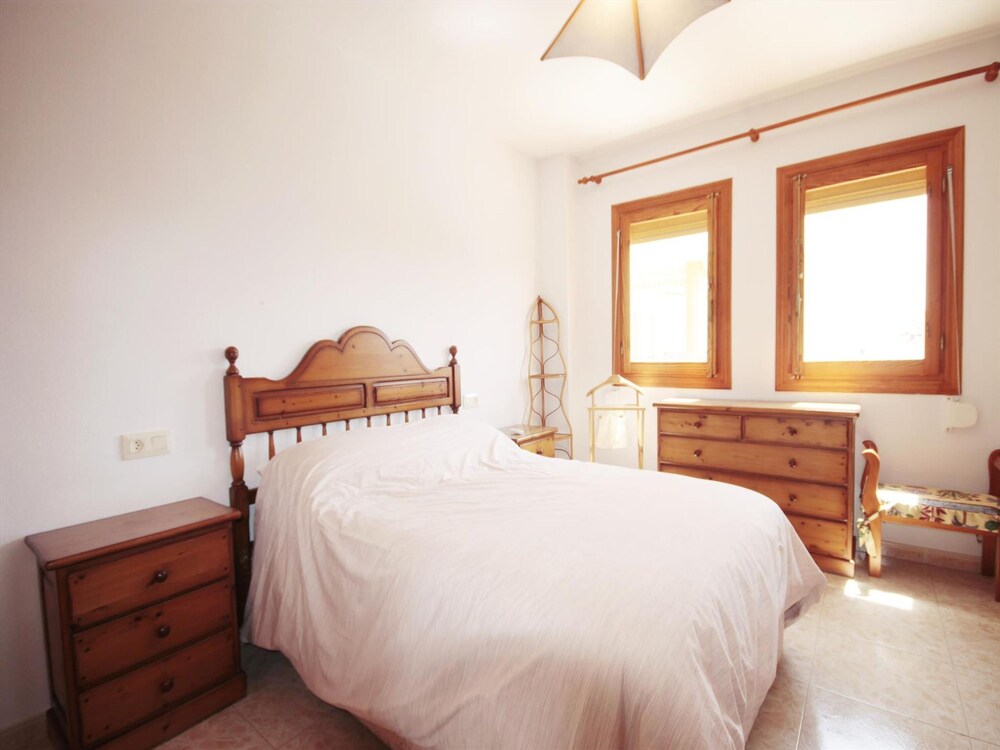 Saladar in J vea With 3 Bedrooms and 2 Bathrooms