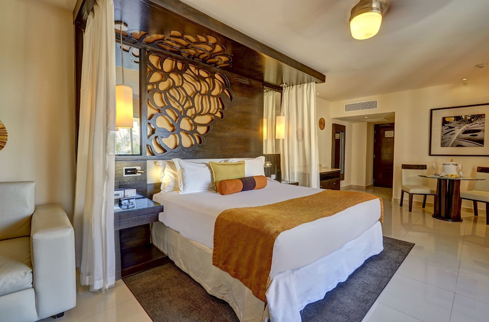 Punta Cana Vacations - Royalton Punta Cana, An Autograph Collection All-Inclusive Resort  Casino - Property Image 21