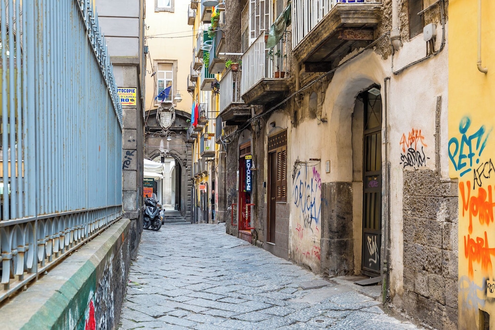 San Marcellino Cool and Central by Napoliapartments