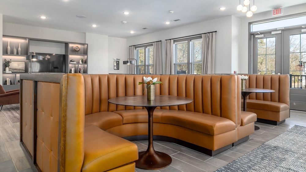 Landing Furnished Apartments - Northwest Charlotte