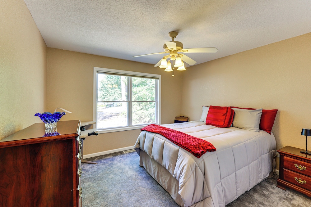 Golf, Fish & Hike: Hot Springs Village Home!