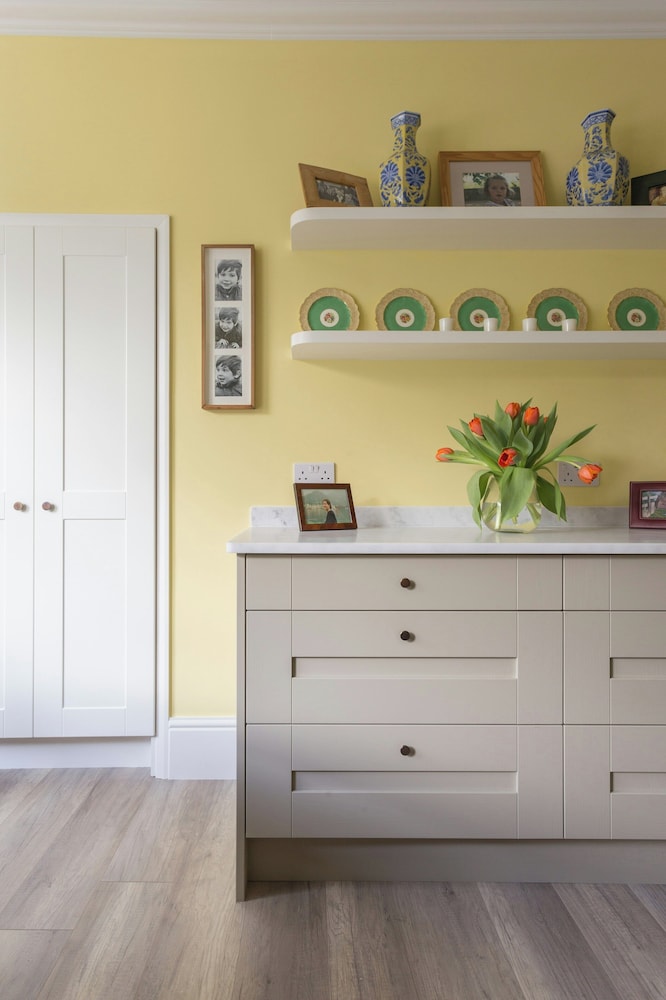 Elm Park Gardens XI by Onefinestay