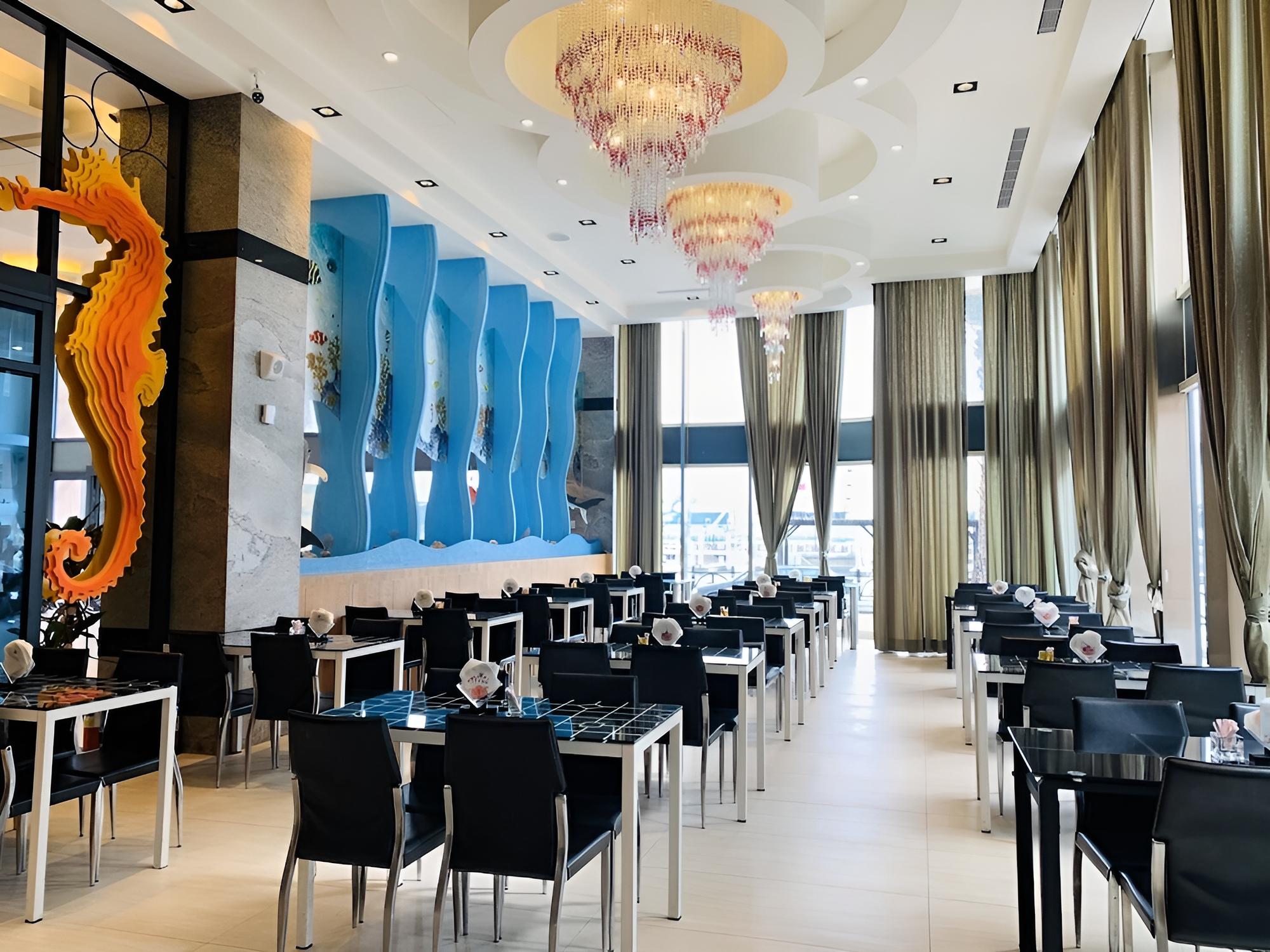 Ocean Hotel