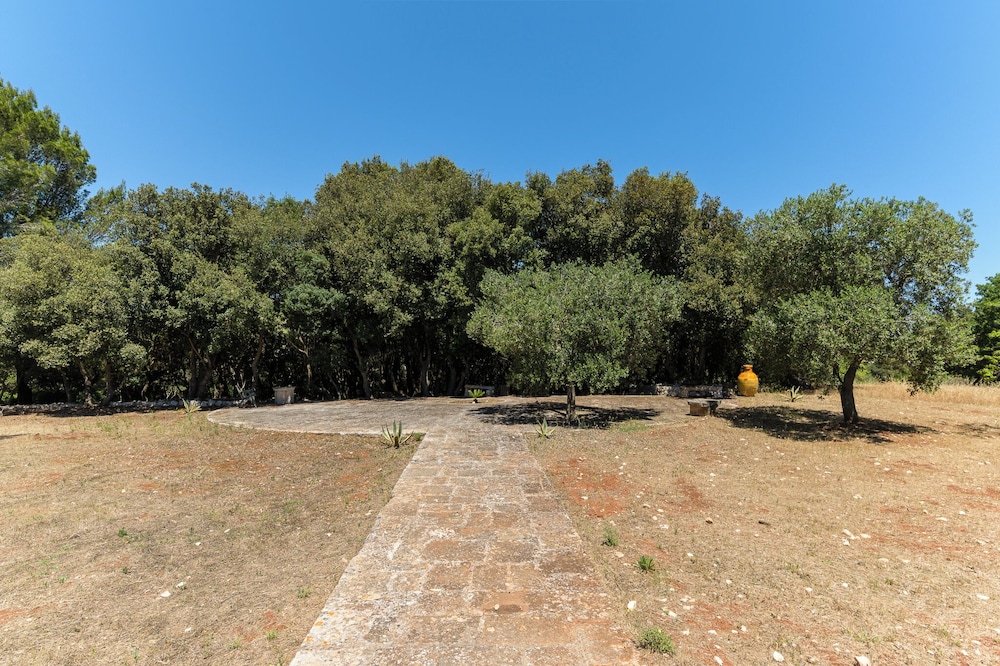 Villetta Foragno con giardino by Wonderful Italy