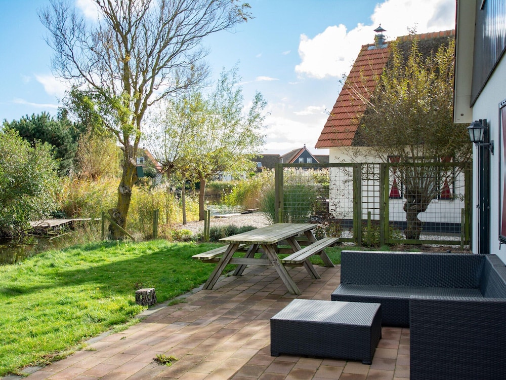 Amicable Villa With Whirlpool