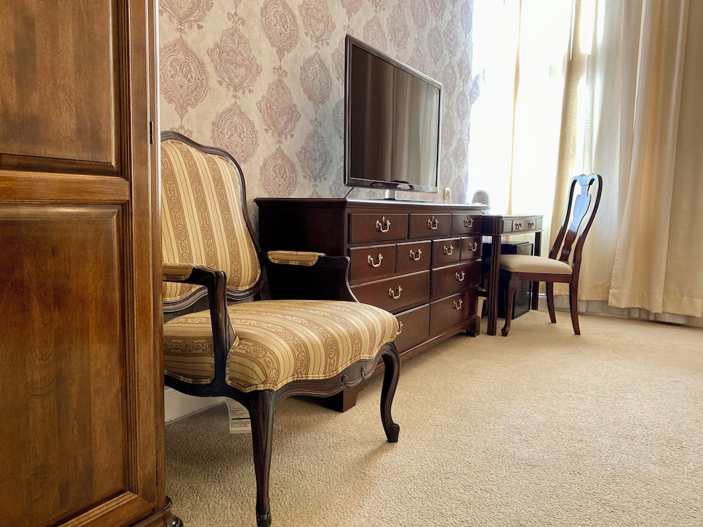 OPERA16 Guestrooms