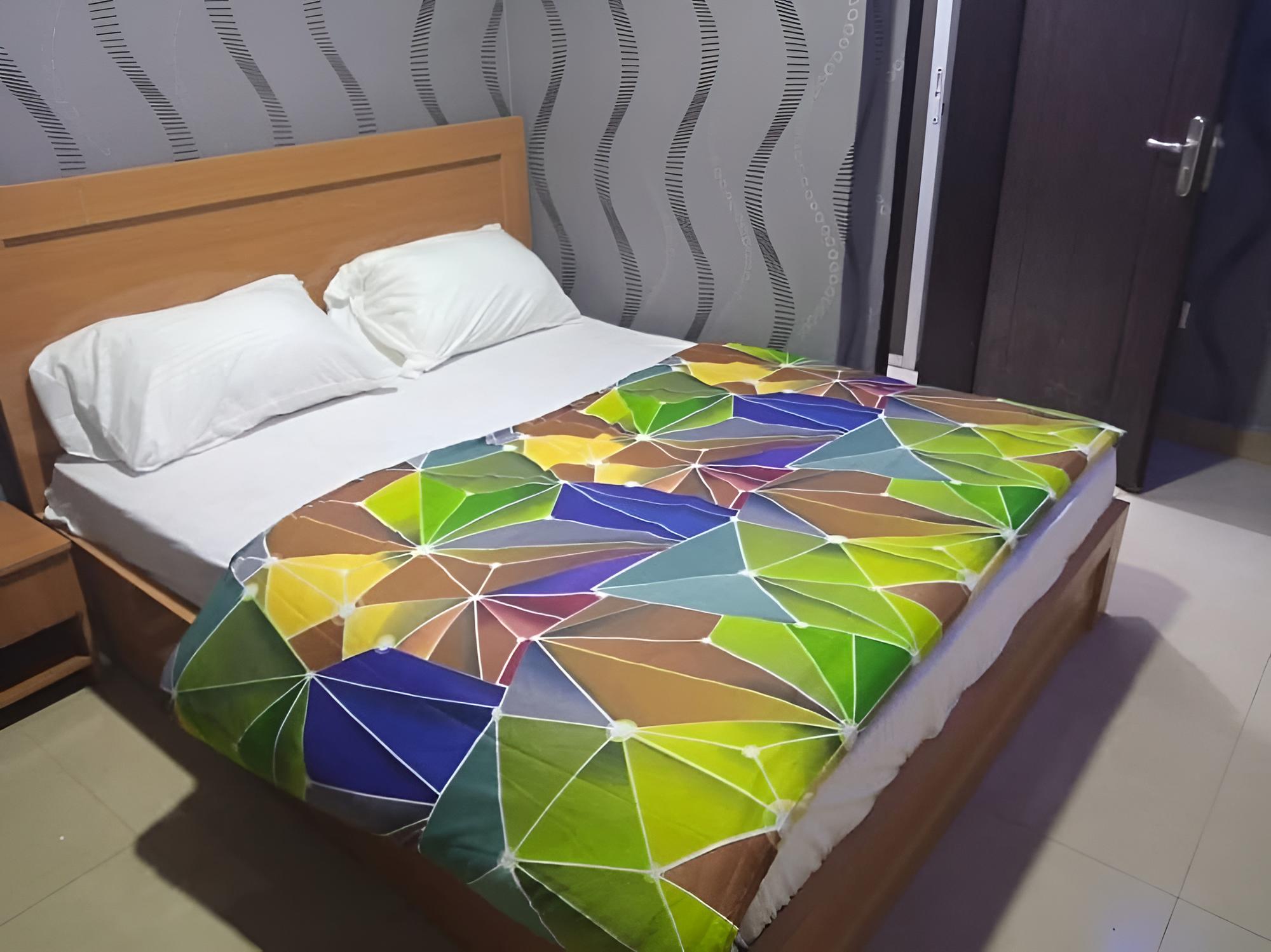 Whitebrook Suites and Bar