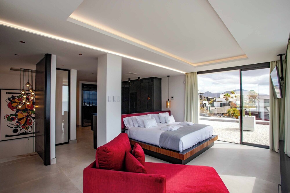 Villa Infinity