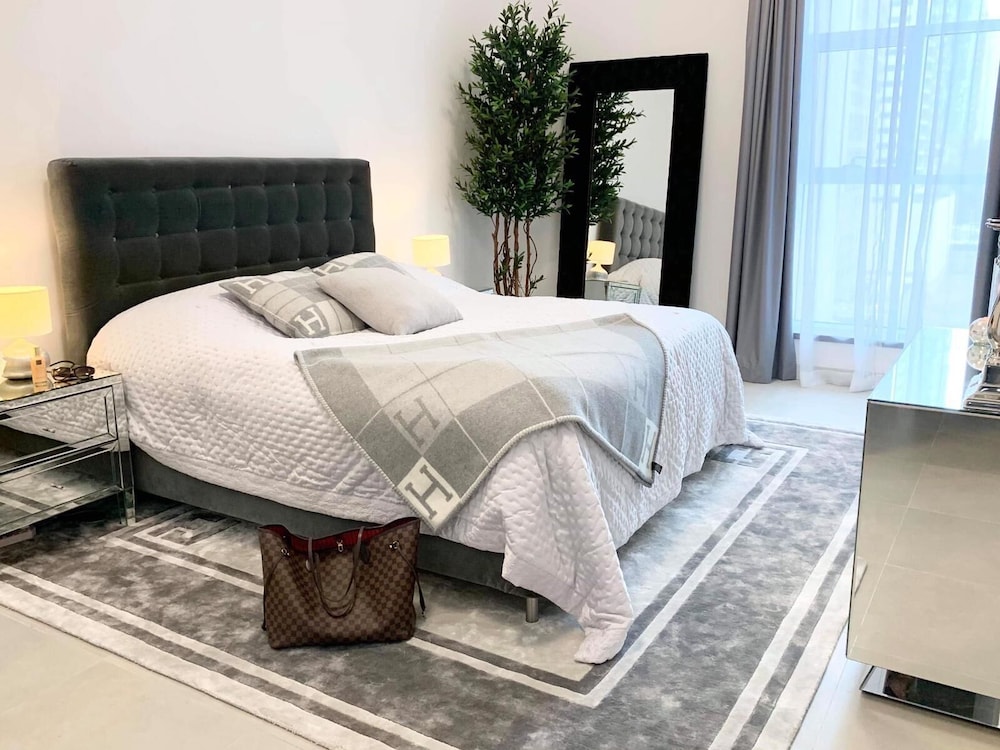 Phaedrus Living: Dubai Marina Arcade Residence 703