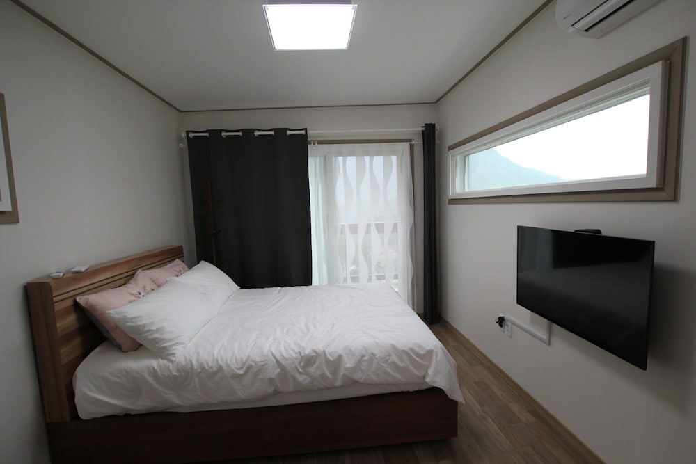 Moonlight Village Pension