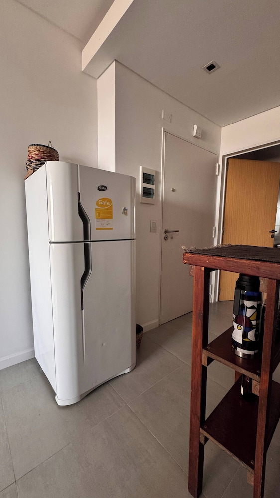 Alberti 360 Charming City Center Apartment With Shared Pool