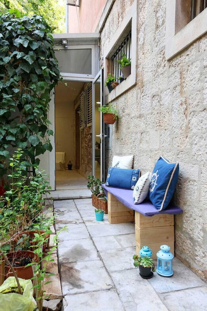 Quiet Studio in Zadars Old Town