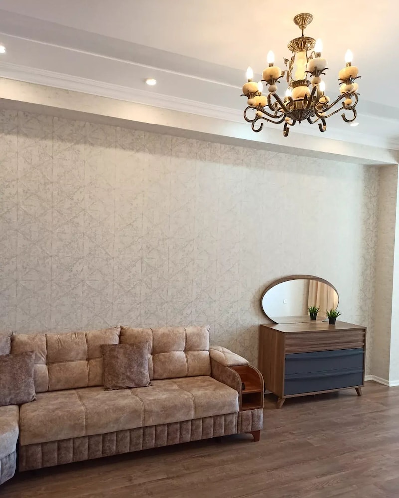 Prestigious apartment near the metro