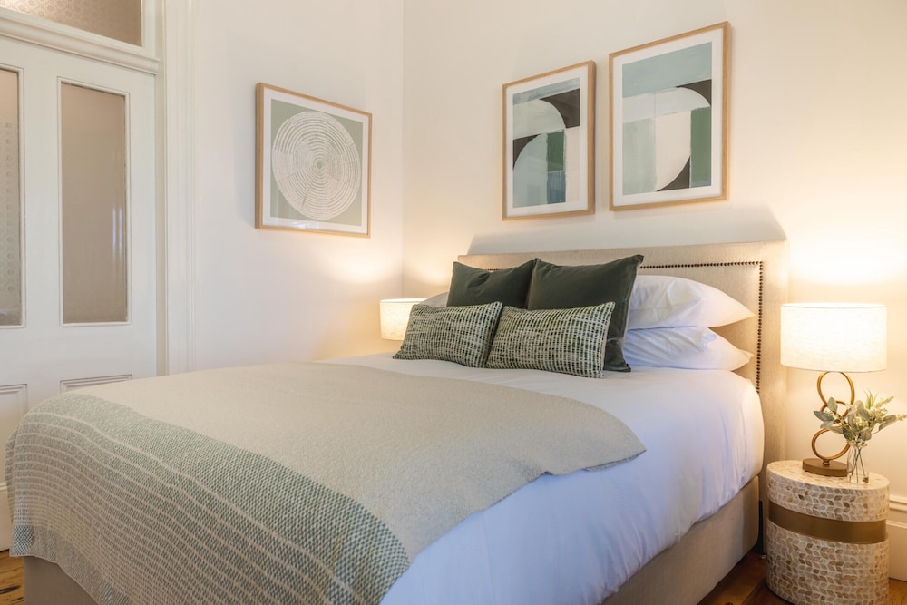 Modern 1-bed Studio Near Tramsheds