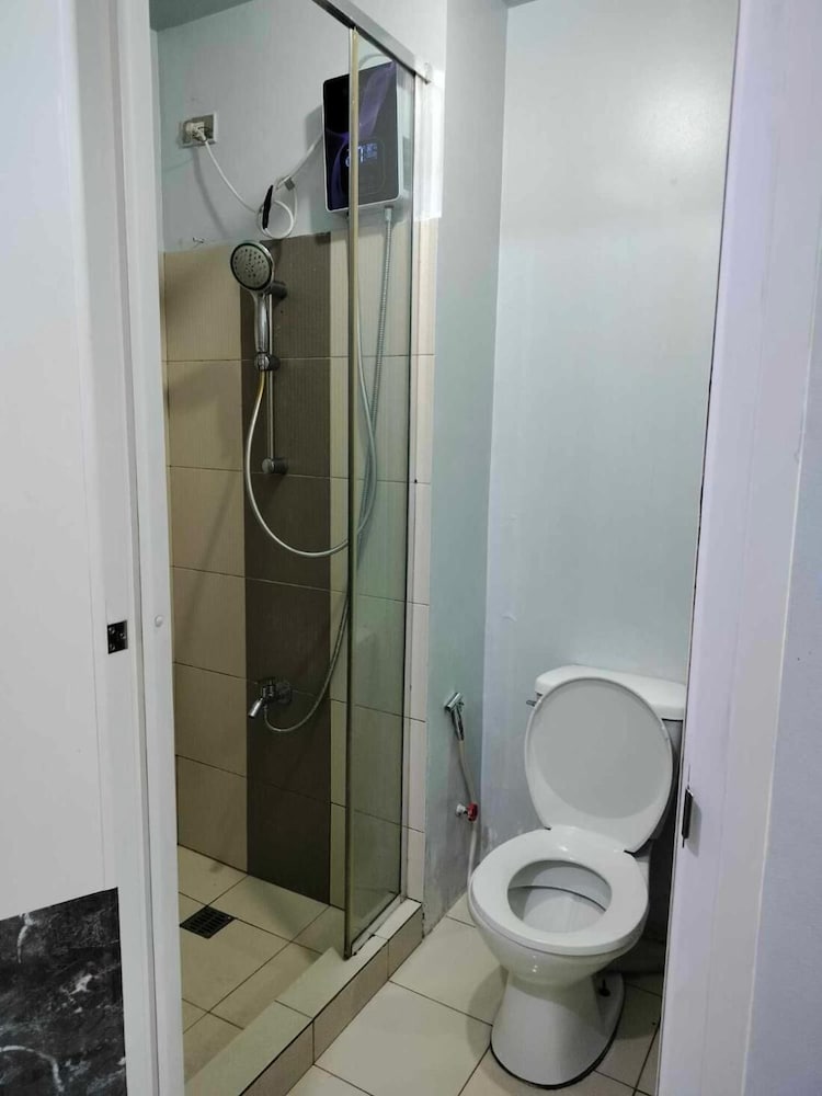 Cozy Studio Unit in Quezon City With Private Pool and City Views