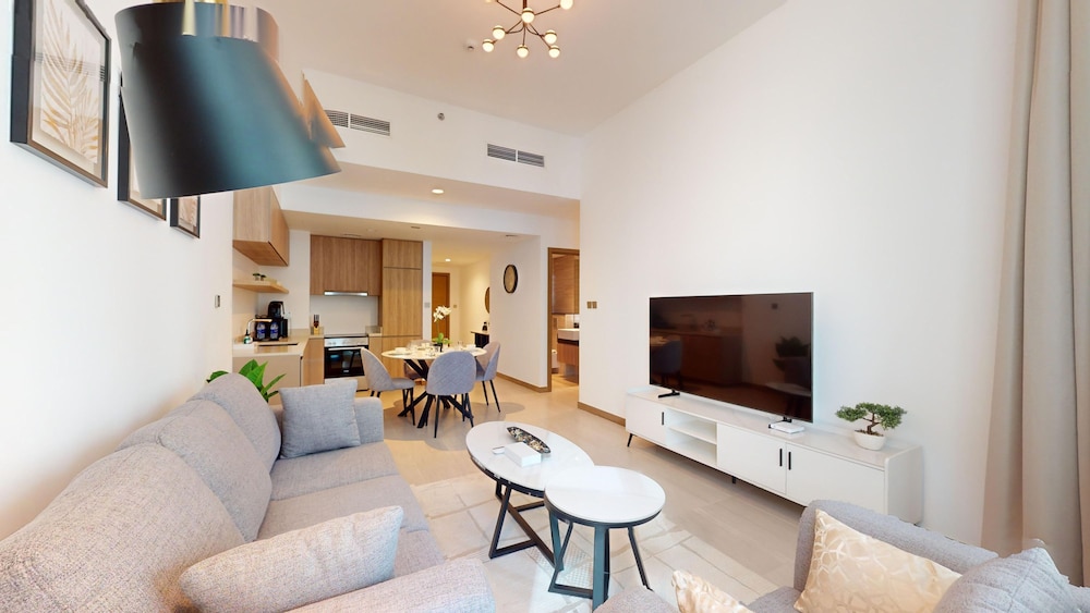 Business Bay - Urban Oasis 2406
