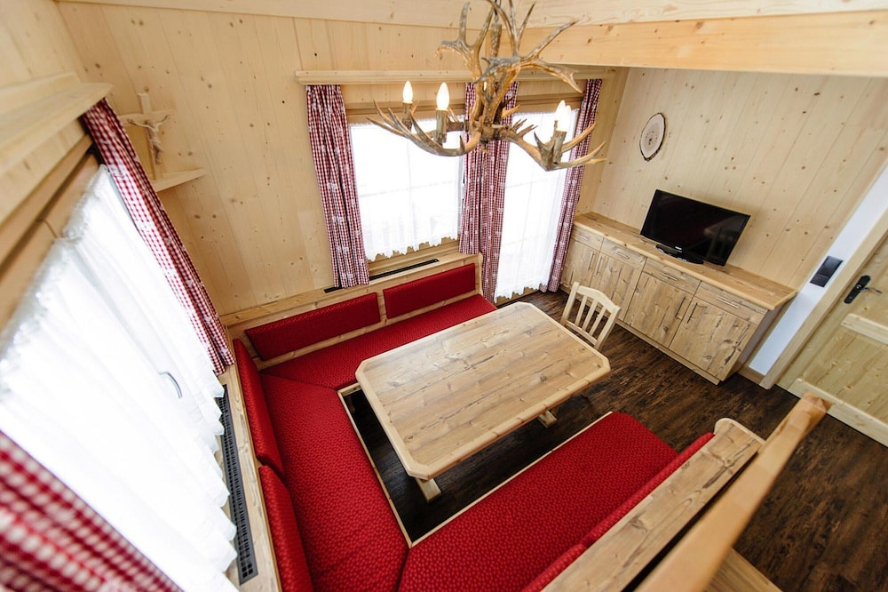 Chalet in Gaal by Ski Slopes & Bathing Pond
