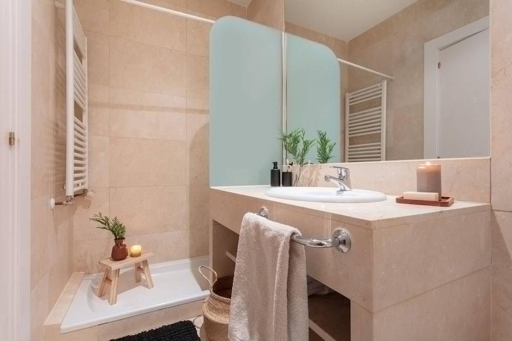 Zillah - 2 Bedrooms in Azca
