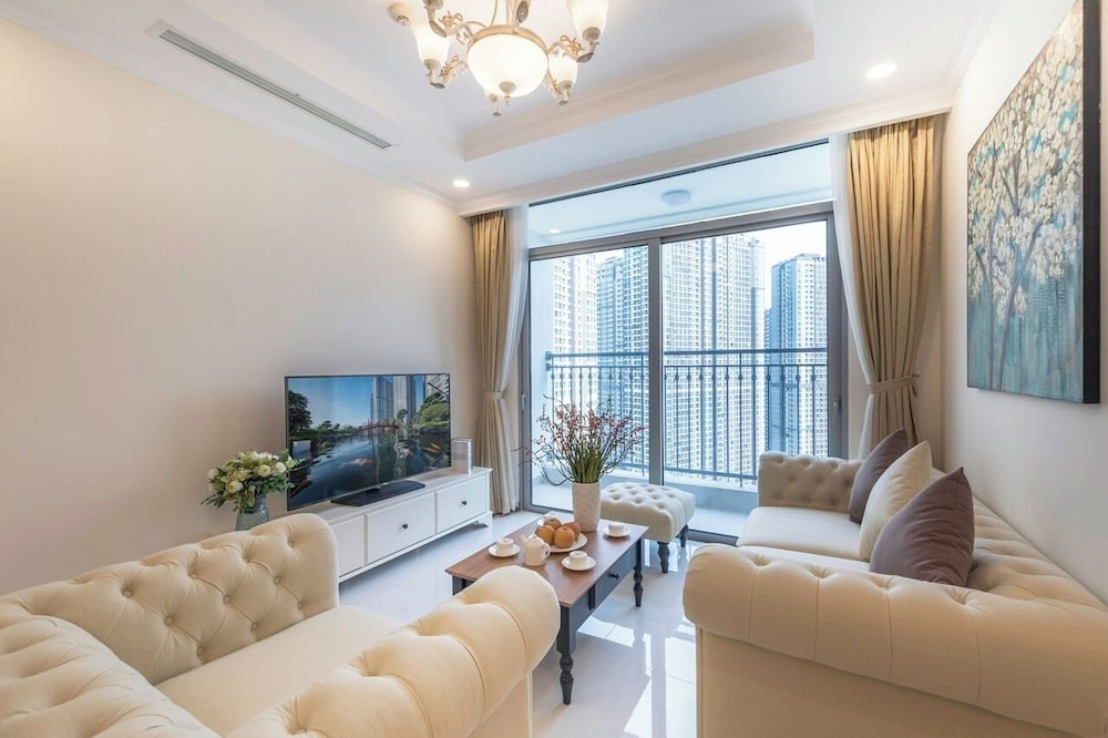 Somi Luxstay LP