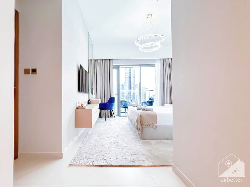 Spacious 3.5 Bedroom Apartment in Burj Royale