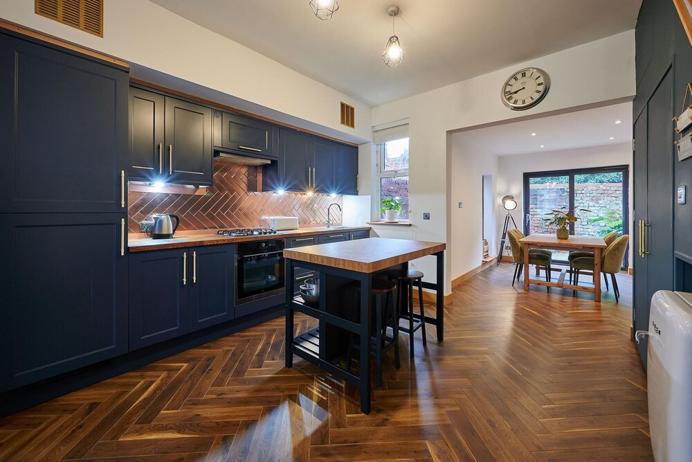Host Stay 19 Garswood view 2