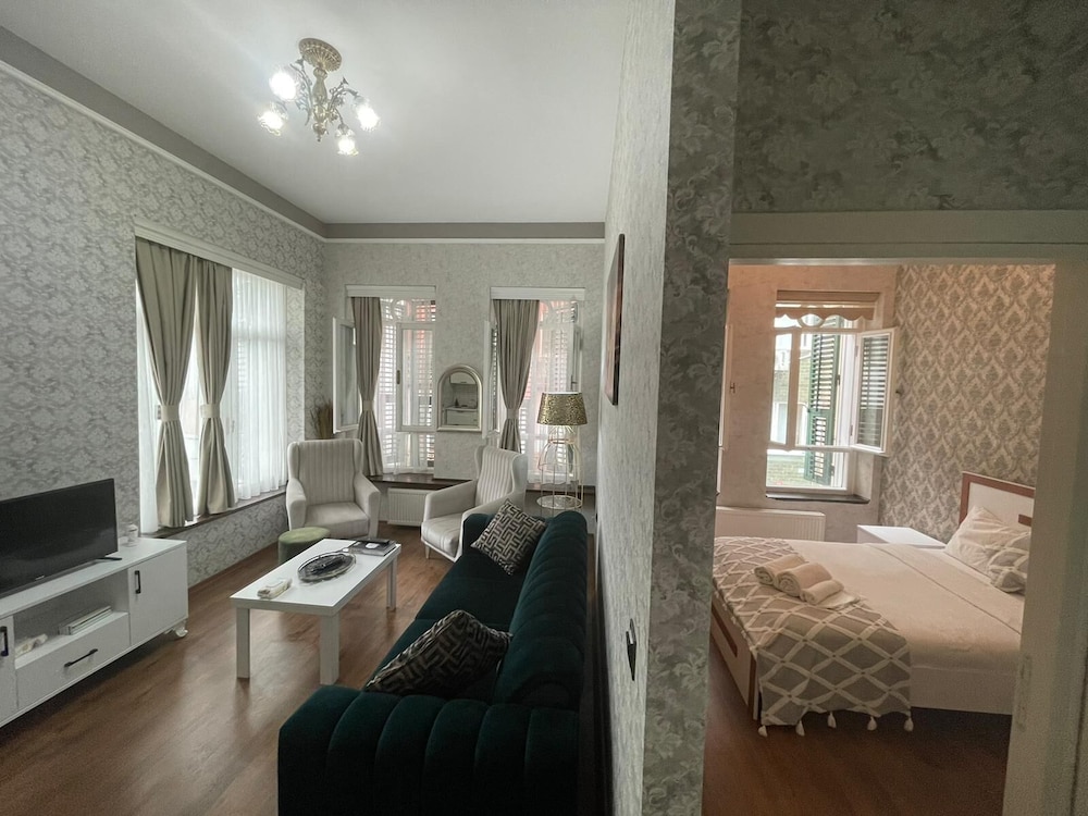 Moda Suit - Image 74