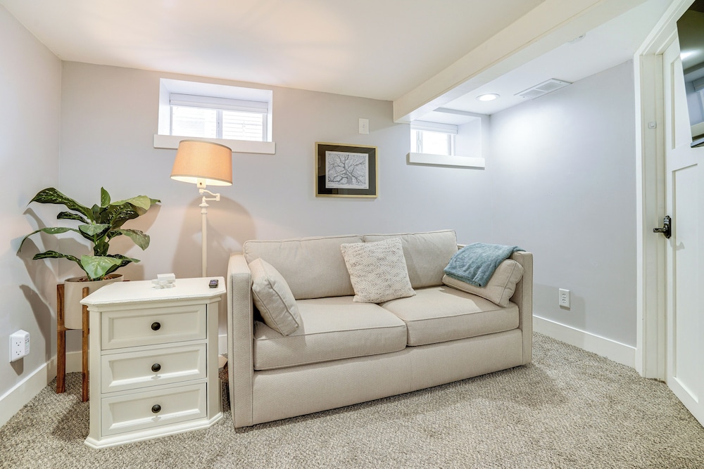 6 Mi to Dtwn: St Paul Home w/ Patio
