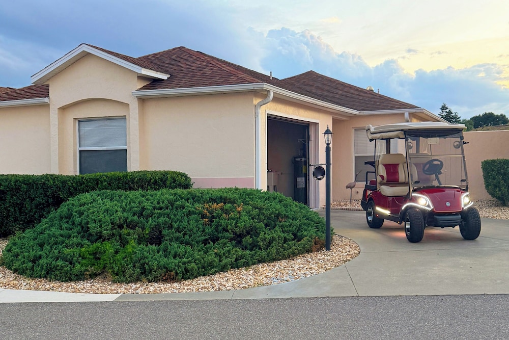 Renovated Villa Btwn Lake Sumter & Spanish Springs