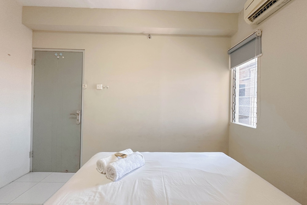 Strategic 2Br Apartment Near Its Campus At Dian Regency