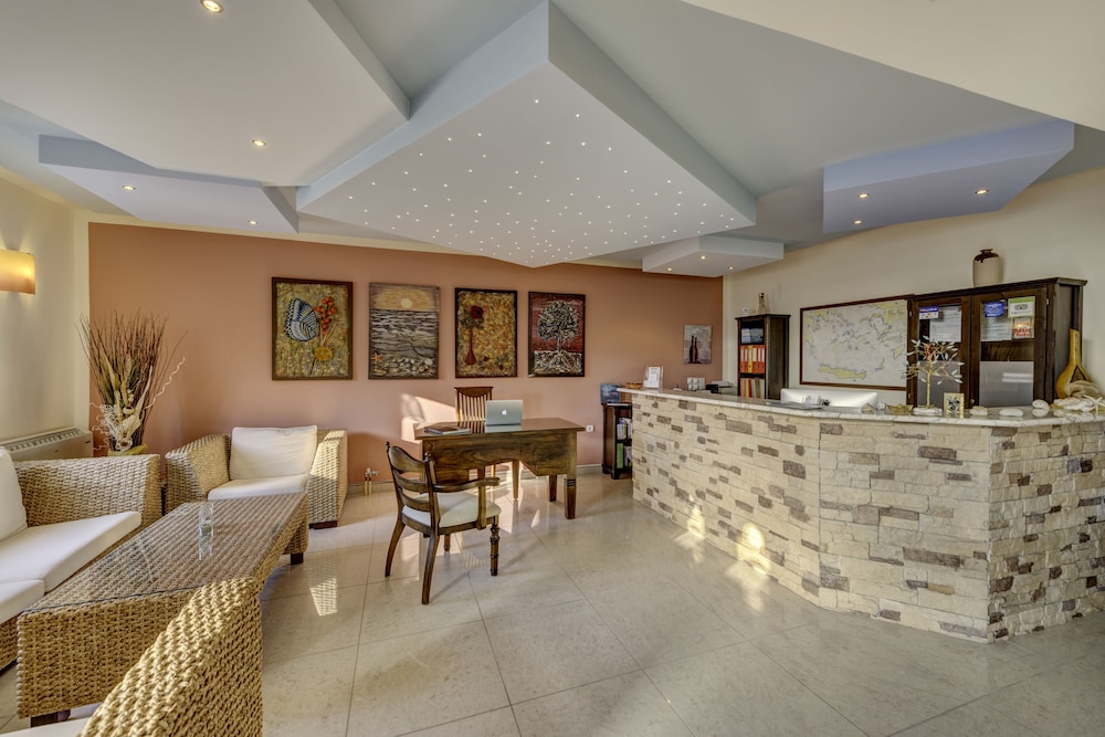 Sunrise Beach Suites photo 3