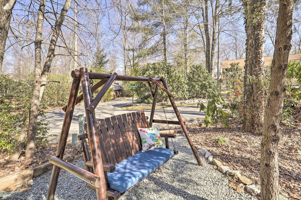 Near Lake + Trails: Rustic Newland Cabin w/ Deck! view 3