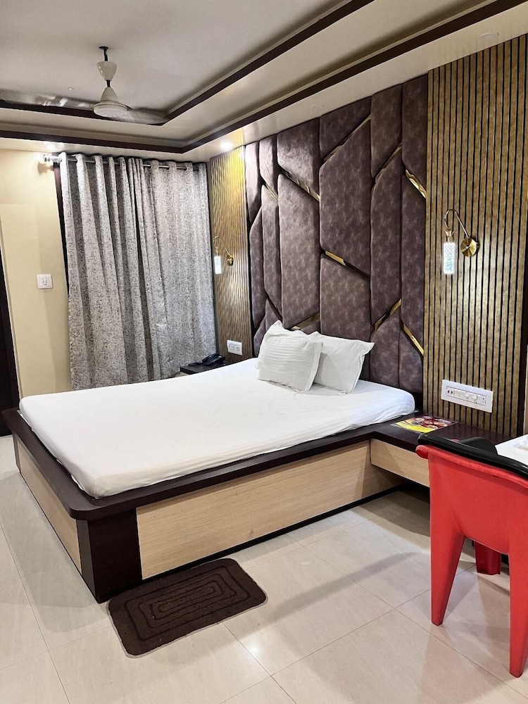 Parth King Resort Tarapith