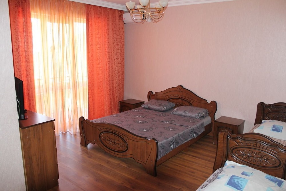 Alisa Guest House
