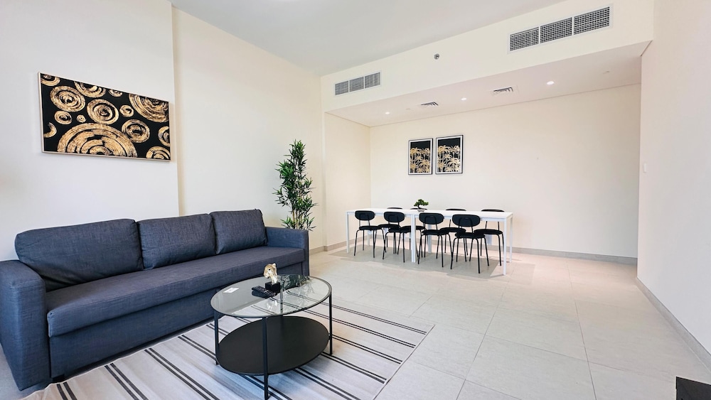 Luxurious apartments at JLT by Checkmy