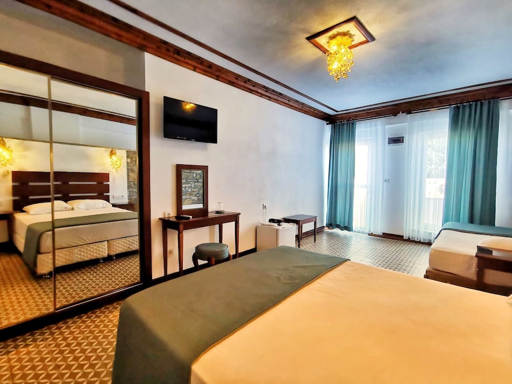 Bozcaada Fahri Otel - Image 16