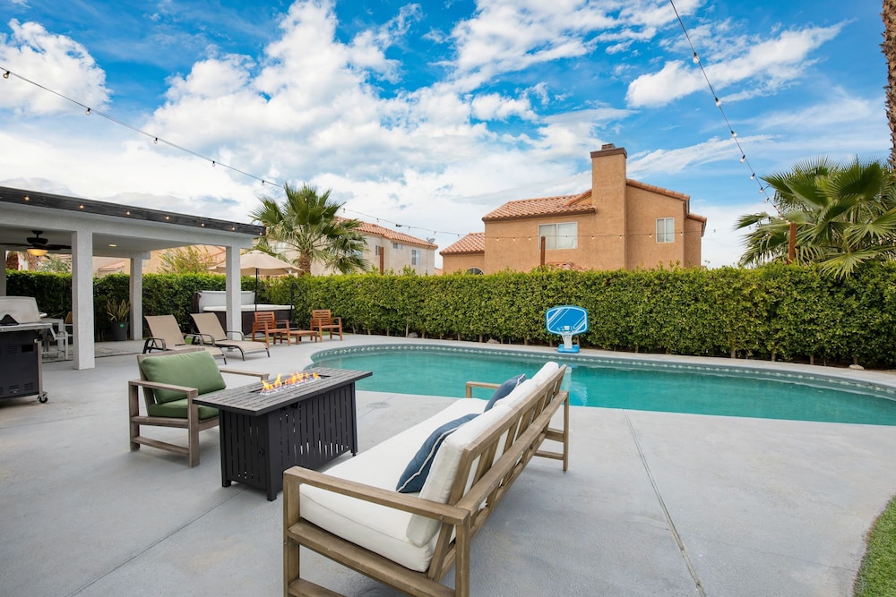 Desert Scarif Private Pool Hot Tub Putting Green Near Coachella Festivals