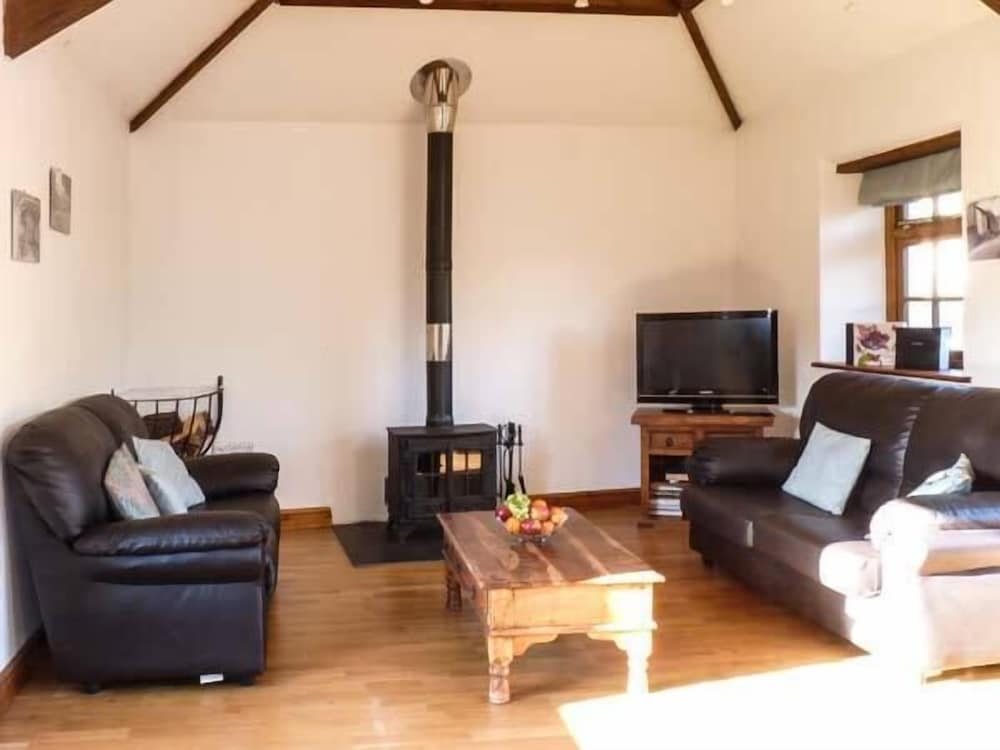 Tavistock Vacations - The Coach House - Property Image 8