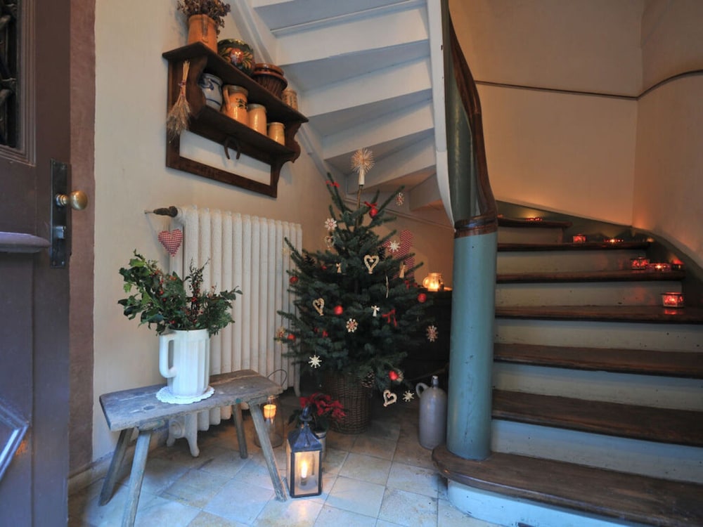 Le Prevot Comfortable Holiday Residence - Property Image 9