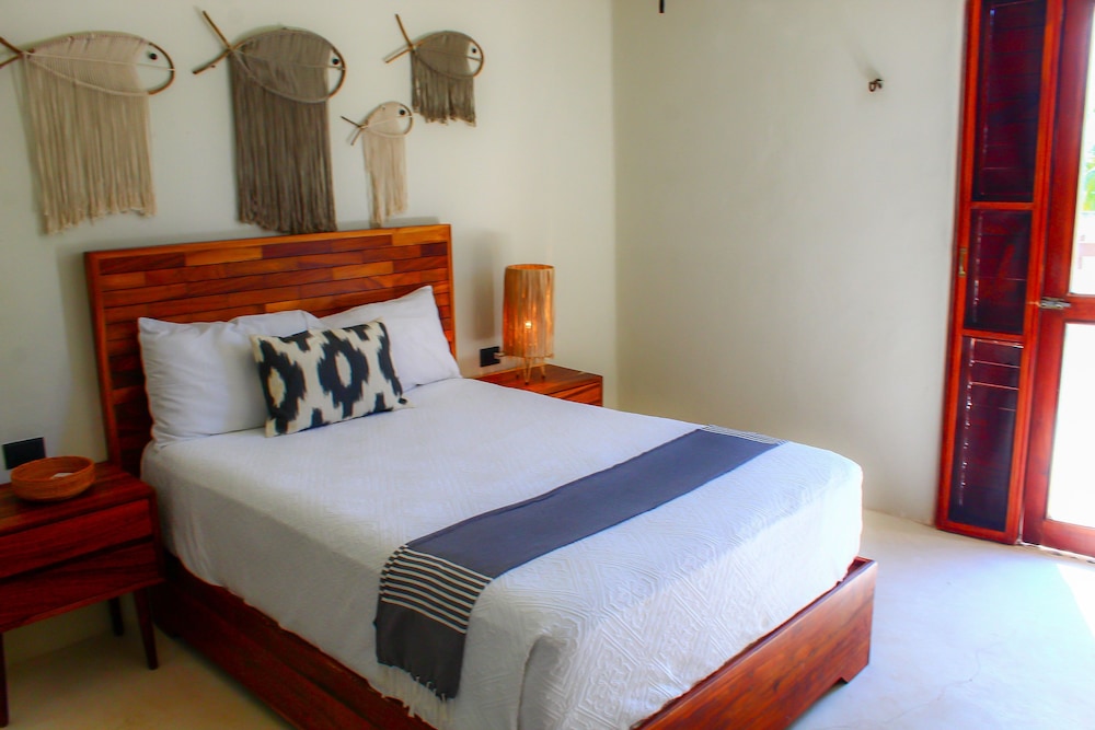Delos Luxury 9 Bedroom near Chicxulub view 2