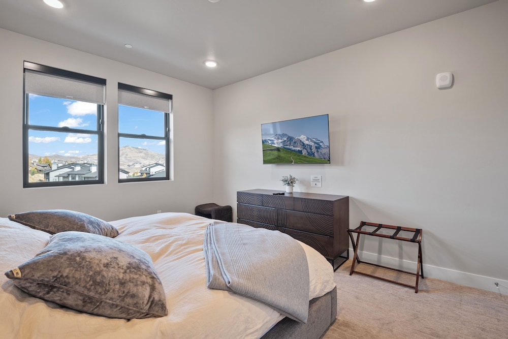 Mountain View Magic - Mayflower Lakeside