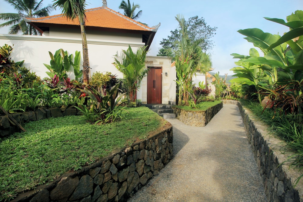 The Sidemen Villas