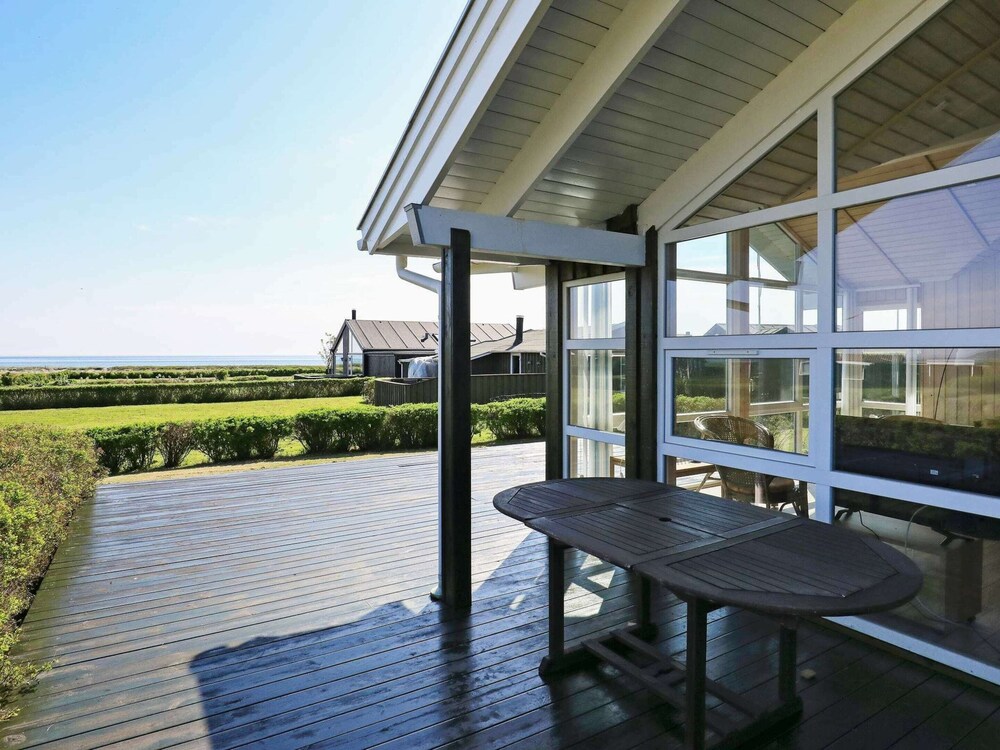 6 Person Holiday Home in Saeby-by Traum