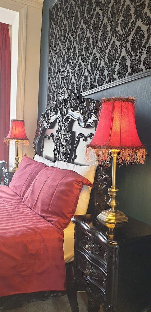 Hotel Argyle House - Image 1