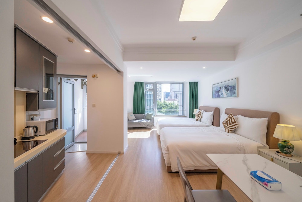 Tyms Xuhui Spacious 1BR APT