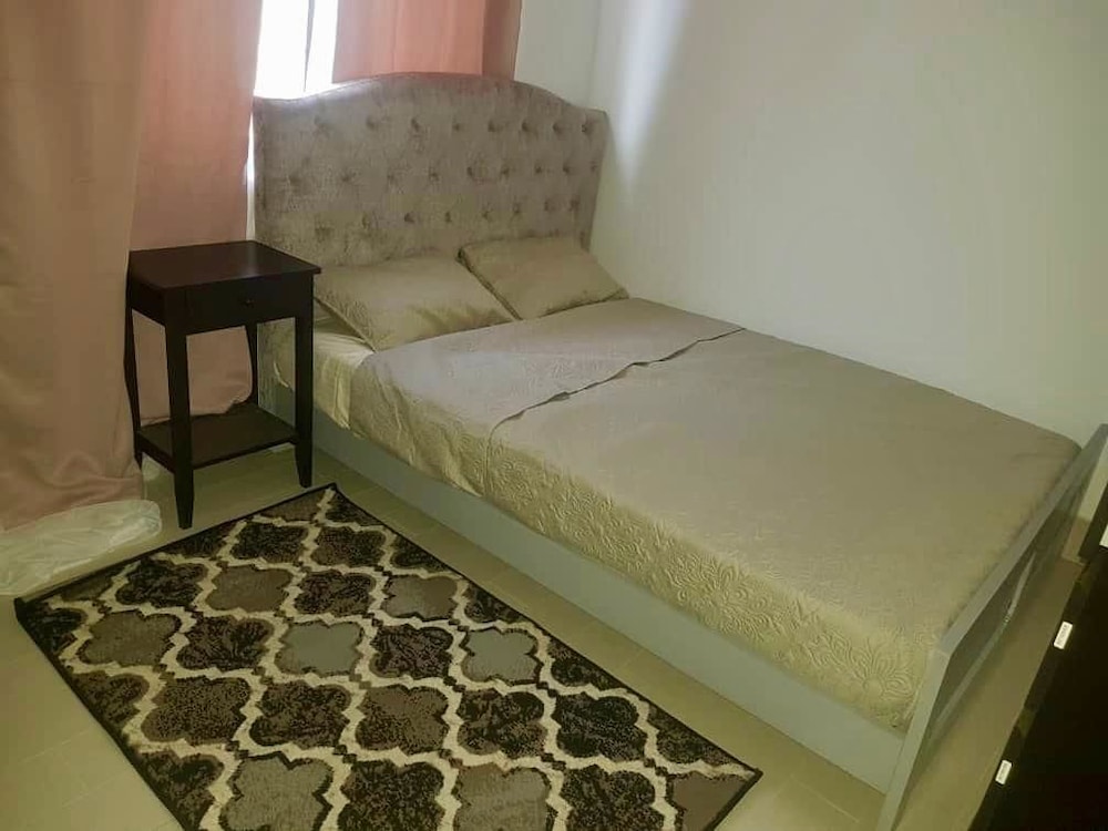Relax waterfront serviced apartment view 3