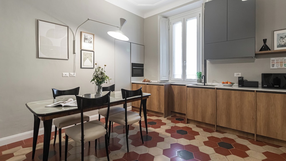 Italianway - Plinio 33