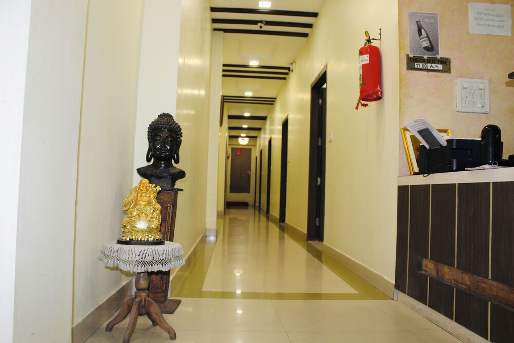 Sunshine Hotel