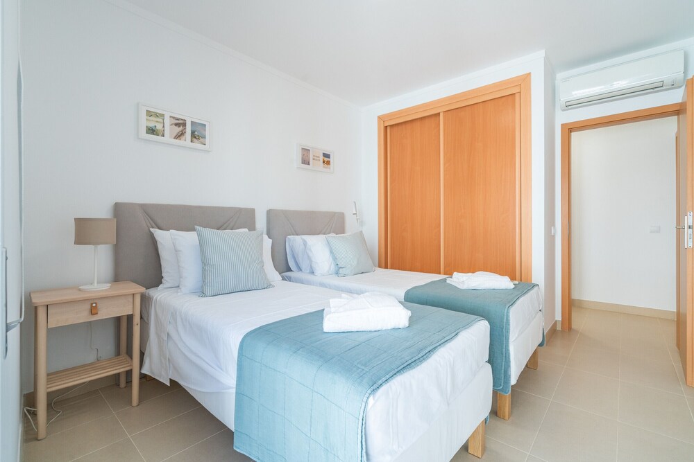 Tavira BAY 3 With Pool by Homing