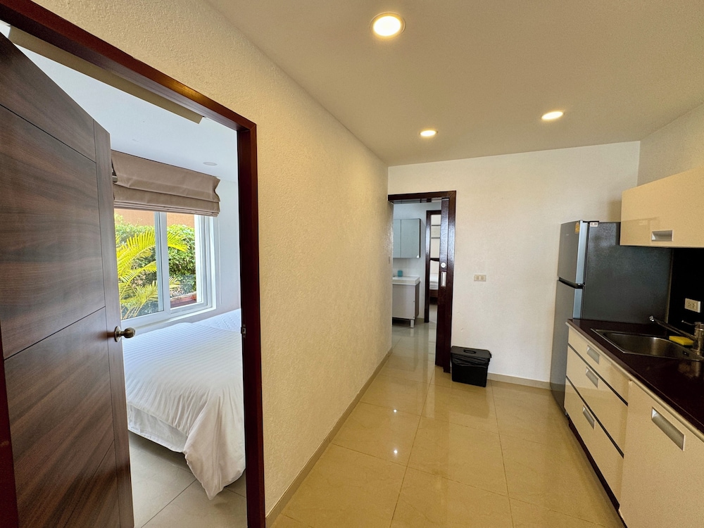 Siam Royal View Beachfront Villa by PSR
